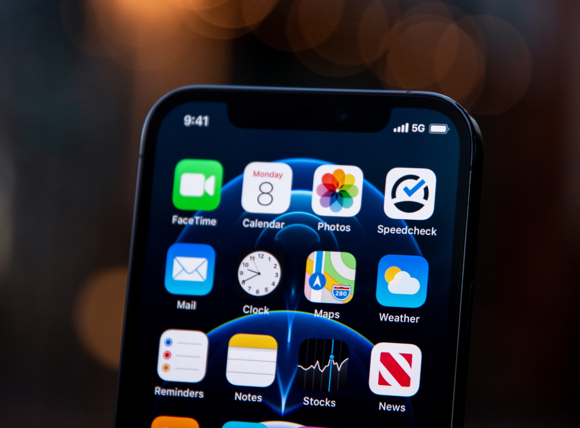 六合苹果手机维修分享为什么 iPhone 12 在冬季会自动关机 